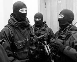 СБУ массово задерживает сторонников ДНР и ЛНР и систематически применяет к ним пытки (фото: Konstantin Chernichkin/Reuters)