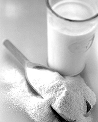 Сухое молоко изобрели в самом начале XIX века в России (фото: alibaba.com)