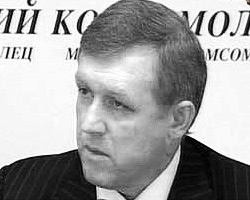 Начальник управления по вопросам гражданства ФМС Михаил Утяцкий (фото: mosreg.ru)
