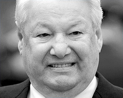 Все грехи, реальные и мнимые, Ельцина и Ко переписывались на «его американских хозяев» (фото: РИА Новости) 