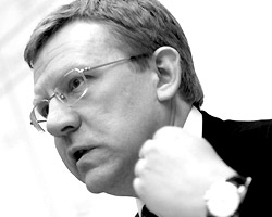 Алексей Кудрин очень не любит чужие разговоры о девальвации (фото: Дмитрий Копылов/ВЗГЛЯД)