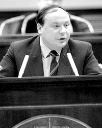 Егор Тимурович Гайдар прожил в Советском Союзе 35 лет (фото: ИТАР-ТАСС)