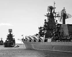 Более 40% опрошенных украинских граждан принимают идею базирования Черноморского флота России в Севастополе (фото: ИТАР-ТАСС)