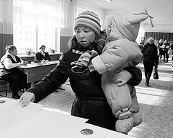 14 марта выборы прошли по качественно иному сценарию, что отметили все наблюдатели (фото: ИТАР-ТАСС)