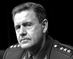 Генерал-полковник Смирнов не видит проблемы в комплектовании ВС РФ личным составом (фото: РИА 