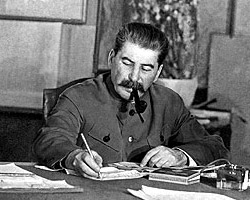 Сталин мертв. Железный занавес рухнул – и его не задернуть вновь (фото: ИТАР-ТАСС)
