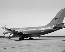 На CC-150 Polaris (Airbus A310-300) путешествуют премьер-министр и генерал-губернатор Канады. Нажмите, чтобы увеличить (фото:airlines.net)