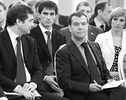 Дмитрий Медведев встретился с активом «Единой России» (фото: ИТАР-ТАСС)