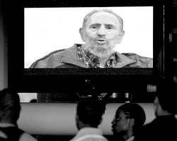 Престарелый 83-летний кубинский лидер впервые за много лет появился на публике(фото: Reuters)
