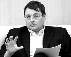 Председатель комитета Госдумы по экономической политике и  предпринимательству Евгений Федоров (фото: РИА  