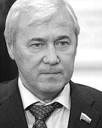 Президент ассоциации региональных банков Анатолий  Аксаков спрогнозировал, что рубль станет резервной валютой  через пять  лет(фото: ИТАР-ТАСС)