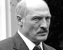 Если нынешняя ссора между президентами перейдет в открытое противостояние между двумя государствами – проиграет от этого прежде всего Россия. Потому что наши западные «друзья» слишком заинтересованы в крахе проекта Союзного государства. Эта заинтересованность позволит им забыть о том, что они называли Лукашенко «диктатором» и принять Белоруссию в Европейский Союз (Фото: Reuters)