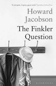 Джейкобсон написал роман о человеке, который хочет быть евреем, и о евреях, которые отошли от образа жизни предков (обложка романа «Проблема Финклера»)(Фото: booktopia.com)