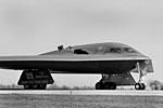 Тяжелый малозаметный стратегический бомбардировщик B-2«Спирит» возвращается на базу после выполнения задачи в рамках военной операции в Ливии Тяжелый малозаметный стратегический бомбардировщик B-2«Спирит» возвращается на базу после выполнения задачи в рамках военной операции в Ливии