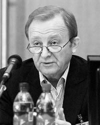 Руководитель  информационно-аналитического центра, советник президента НАТ Владимир  Лившиц(Фото: nat.ru)