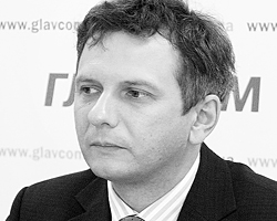 Исполнительный директор Международного фонда Блейзера Олег Устенко (Фото: glavcom.ua)