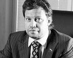 Виктор Звагельский, один из авторов поправок к «антиалкогольному» законопроекту, глава подкомитета по подакцизным товарам Госдумы (фото: zvagelskiy.ru)