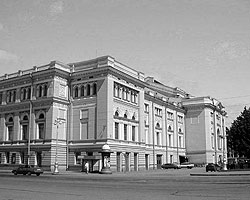 Санкт-Петербургская консерватория из-за своих последний руководителей не вылезает из скандалов и судебных исков (фото: wikipedia.org)