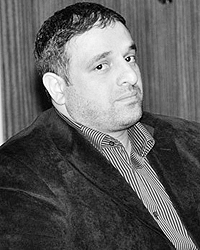 Подозреваемый в убийстве Сосновцева Маариф Алекперов является крупным бизнесменом, мастером спорта по каратэ и религиозным лидером общины мусульман-джафаритов (фото: fontanka.ru)