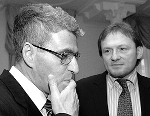 Конфликт между Леонидом Гозманом и Борисом Титовым постепенно переходит в публичную плоскость