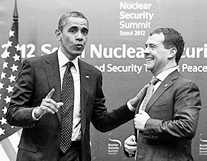 Бараку Обаме забыли выключить микрофон, когда он тет-а-тет общался с Дмитрием Медведевым