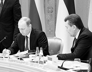 Путин и Янукович действительно встречались в пятницу в Сочи. Но речь на переговорах шла совсем не о Таможенном союзе