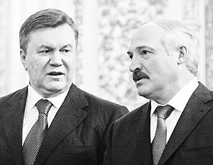 Александр Лукашенко признал факт того, что Крым стал российским, но не считает Януковича настоящим президентом