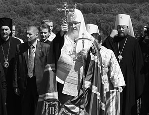 Патриарх Кирилл посещает Украину каждый год (иногда по нескольку раз), но «новая власть» в штыки восприняла сообщения о возможном приезде главы РПЦ