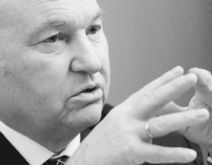 Лужков назвал снос "самостроя" "расправой над малым бизнесом"