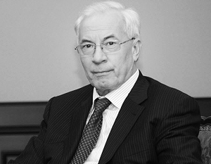 Николай Азаров: Об образованности Порошенко