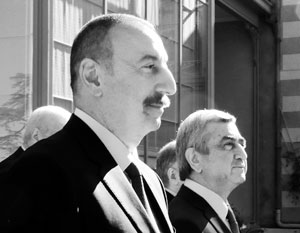 Благодаря посредничеству России президенты Армении и Азербайджана периодически встречаются. Это не дает региону скатиться к войне