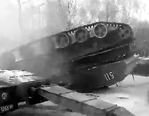 Самоходка «Акация» перевернулась при погрузке под Калининградом