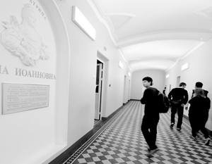 Школьницы в Сыктывкаре сняли на видео избиение и издевательства над сверстницей