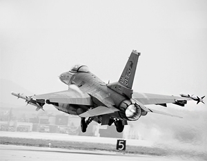  F-16      