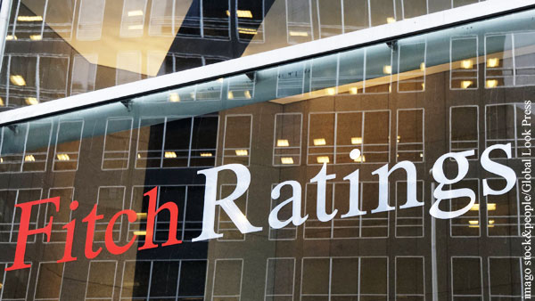 Fitch        70%