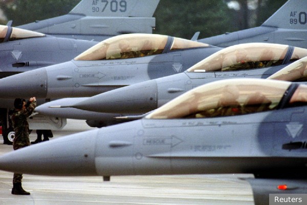 MWM:     F-16,       