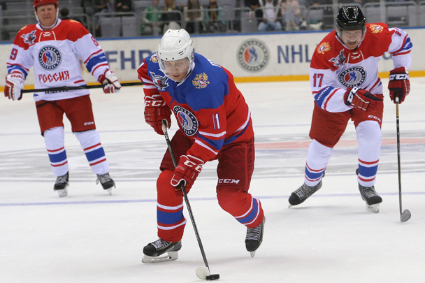 Владимир Путин в игре Ночной хоккейной лиги забил одну шайбу и отдал две голевые передачи 