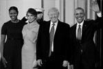 Барак Обама и его жена Мишель позируют вместе с Трампами у входа в Белый дом. После инаугурации супруги Обама заявили, что намерены отдохнуть, а затем заняться развитием президентского центра в Чикаго&#160;(фото: Jonathan Ernst/Reuters)