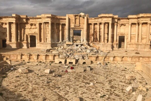 Судя по первым снимкам, боевики ИГИЛ не смогли уничтожить античные памятники полностью