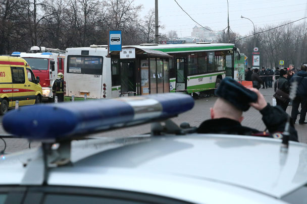 Инцидент произошел спустя несколько дней после трагедии на станции метро «Славянский бульвар», где автобус въехал в пешеходный переход и погибли четыре человека