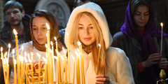 Патриарх Кирилл во время богослужения по случаю Рождества Христова в храме Христа Спасителя