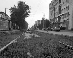 В Омской области 64% ненормативных дорог, полное несоответствие нормативам (фото: Юрий Васильев)