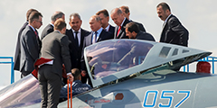 Владимир Путин лично продемонстрировал турецкому президенту Эрдогану российский истребитель 5-го поколения Су-57. Демонстрация прошла на ежегодном авиасалоне МАКС в Жуковском. Ранее Турция проявила интерес к этой машине