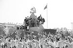 Несмотря на то, что нынешний парад заявлен как самый крупный, все же самым многочисленным был парад в 1950 году, когда по площади Тяньаньмэнь прошли 24,2 тысячи человек вместо нынешних 15 тысяч&#160;(фото: Meng Yongmin/Xinhua/Global Look Press)