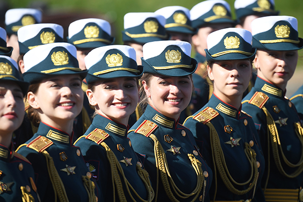 Женщины-военные также приняли участие в параде на Красной площади