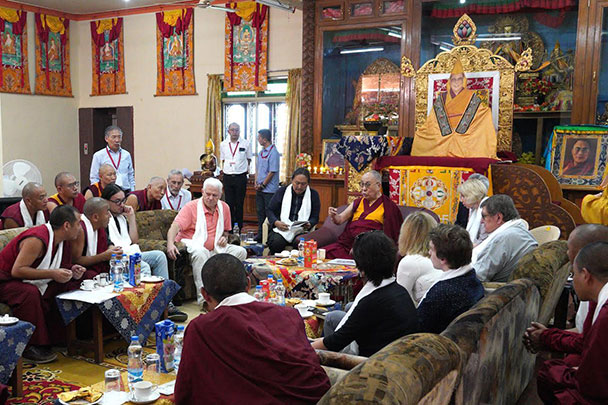 Рабочая встреча российских ученых и монахов-исследователей с Далай-ламой