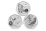 Памятные монеты украшены оригинальными акварельными иллюстрациями Шепарда&#160;(фото: Geoff Caddick/PA/ТАСС)
