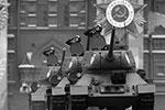 Участие в парадах Победы советских танков Т-34 стало уже традицией. Это один из главных символов Победы над фашизмом&#160;(фото: Alexander Zemlianichenko/ТАСС)