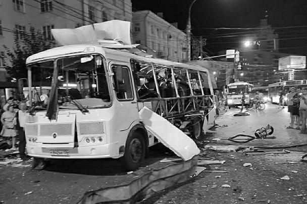 Также взрыв автобуса проверяют на теракт, сообщил Национальный антитеррористический комитет 