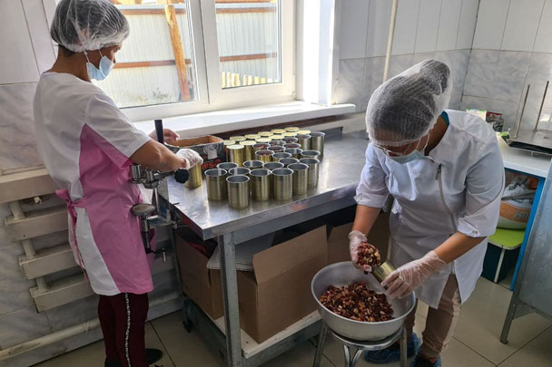 Кызыл-Хая, производство тушёнки из яка и других продуктов